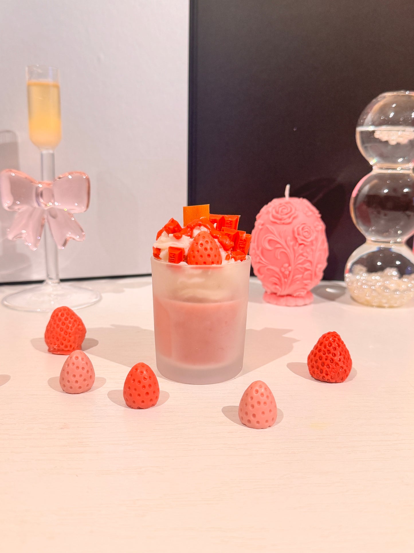 Strawberry Dessert candle