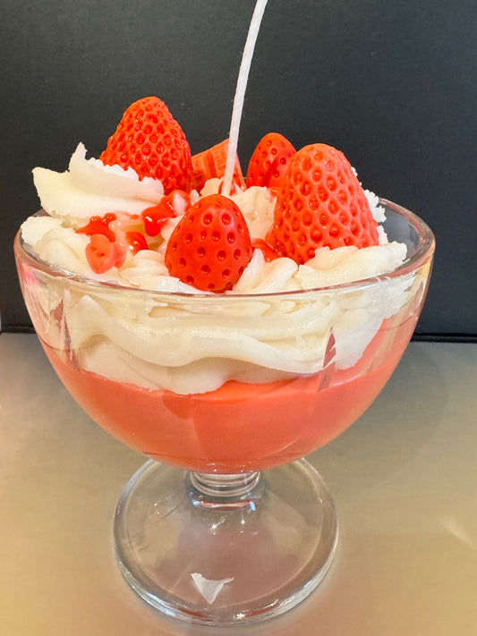 Strawberry Dessert candle