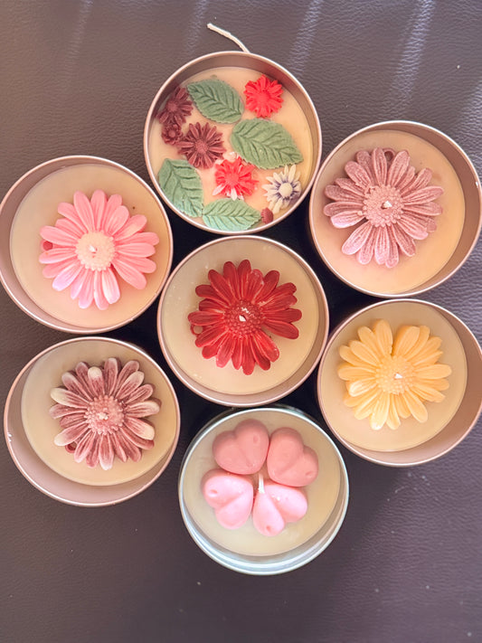 Daisy Flower tin candle